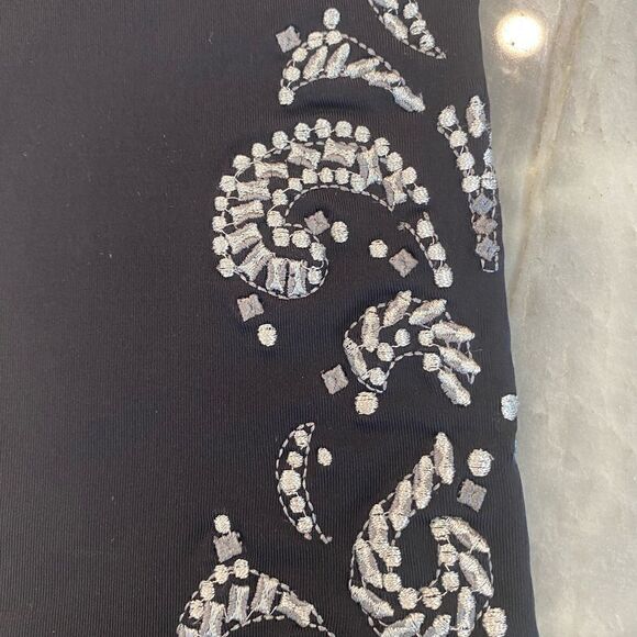 Nancy Rose performance, embellished, yoga, legging. Size medium - Picture 7 of 10